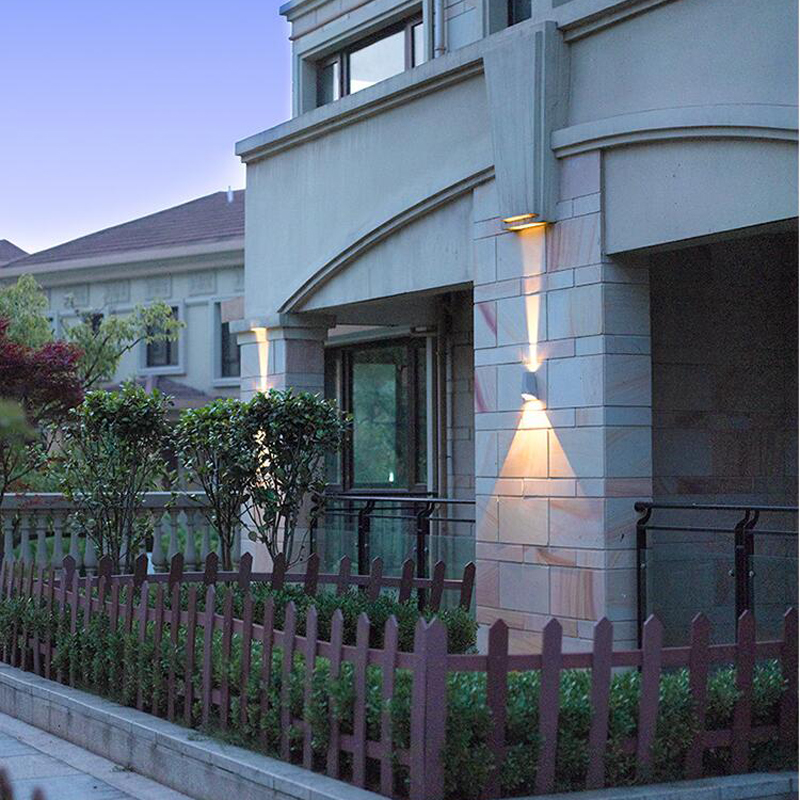 12 Вт светодиодный Открытый &  – обзор и цена Outdoor Lighting Lux